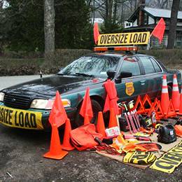 Pilot Escort Vehicle and Safety Equipment